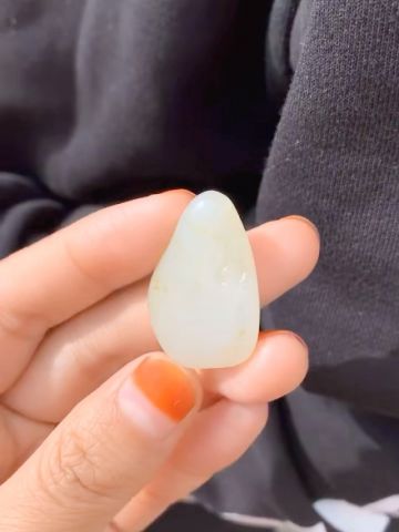 精美的新疆和田玉💎白玉籽料原石吊坠🍀可包金也可直接佩戴!